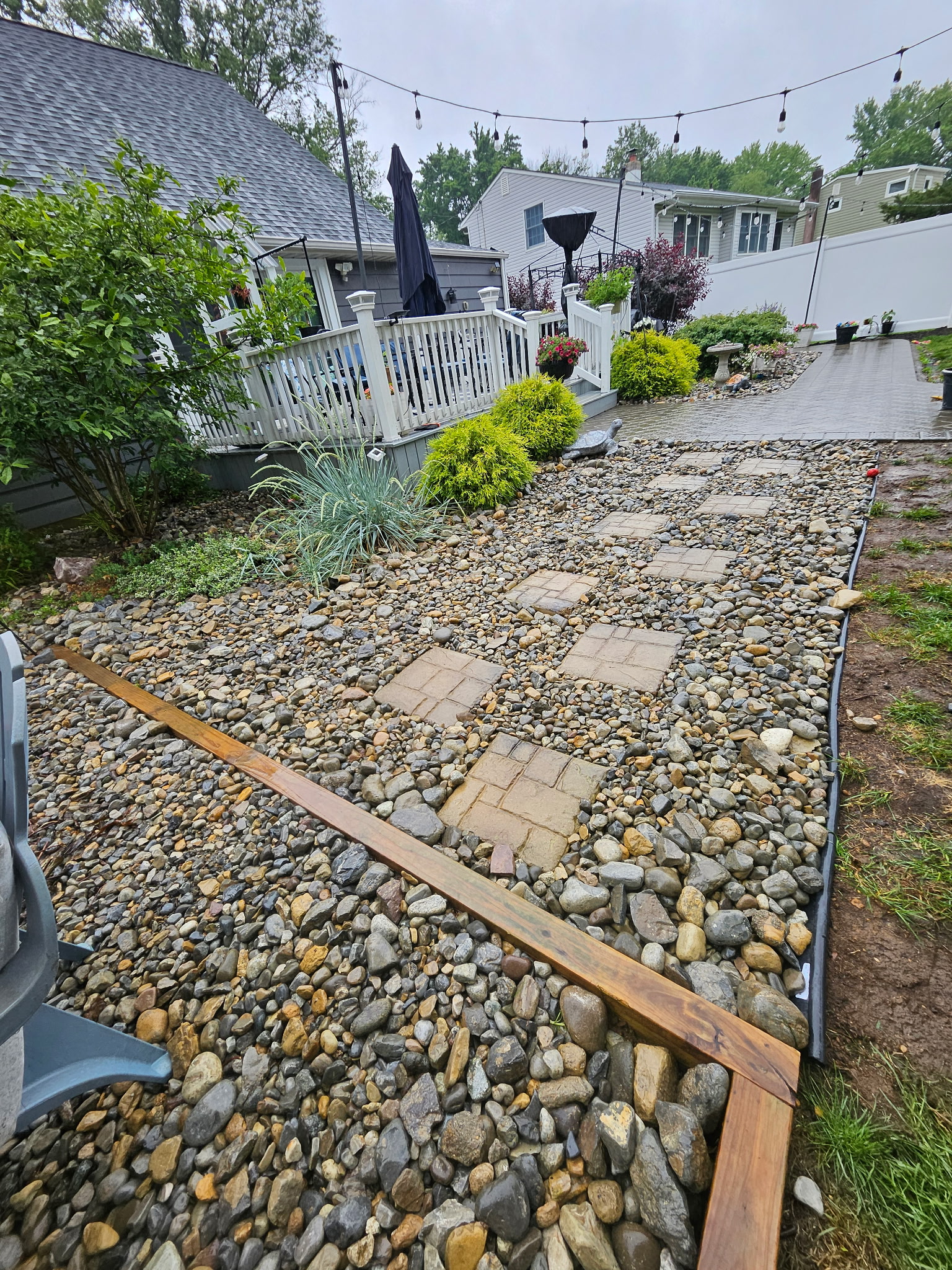 Luxury yard landscaping in East Brunswick, NJ